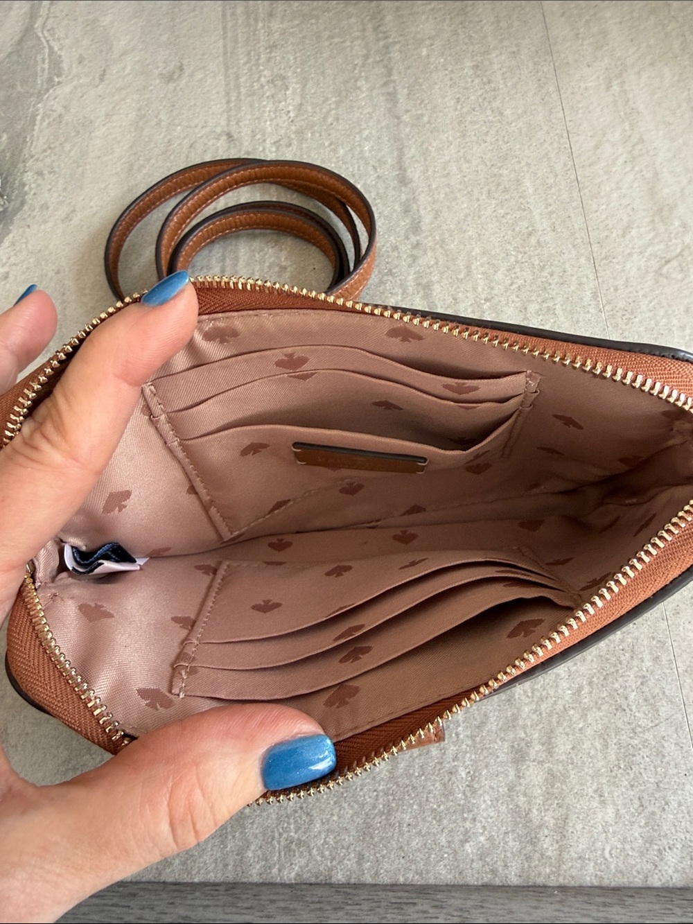 kate spade tan pebbled leather crossbody with gold hardware - Picture 5 of 8